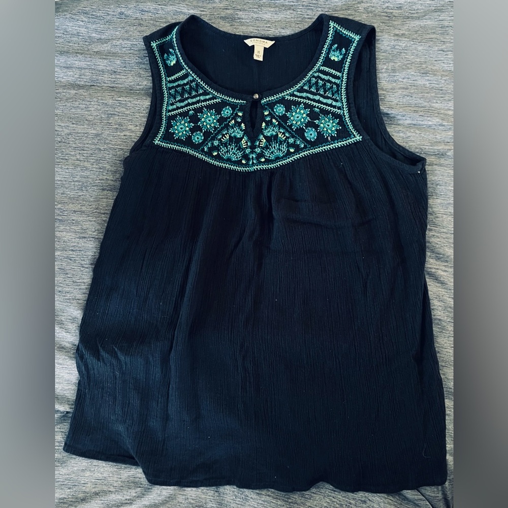 Sonoma women’s embroidered linen tank - size M